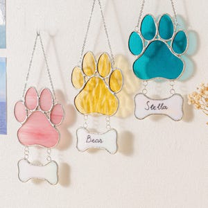 Custom Paw Print Stained Glass Memorial Suncatcher | Pet Loss Sympathy ...