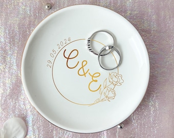 Porte-alliances personnalisé, plateau de bibelots date et initiales pour les mariés, plaque florale avec bague nominative, cadeau de shower de bébé pour elle