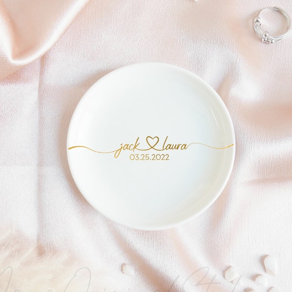 Personalized Wedding Ring Dish - Couple Name Monogram Ring Tray - Jewelry Dish - Anniversary Trinket Dish Gift - Party Favors _NND