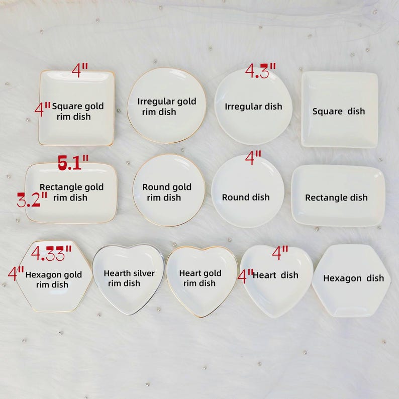 Op de afbeelding: Een verzameling witte keramische schalen in diverse vormen: vierkant, rond, rechthoekig, hartvormig en zeshoekig. Sommige hebben gouden randen. Maten in inches, vari&euml;rend van 8,1 cm tot 13 cm in lengte of diameter.