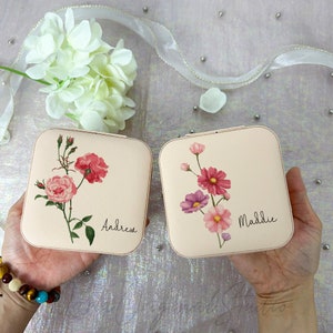 Joyero de viaje personalizado de PU, joyero con flor de nacimiento y cinta, joyero con nombre personalizado, regalo de dama de honor, regalo de cumpleaños