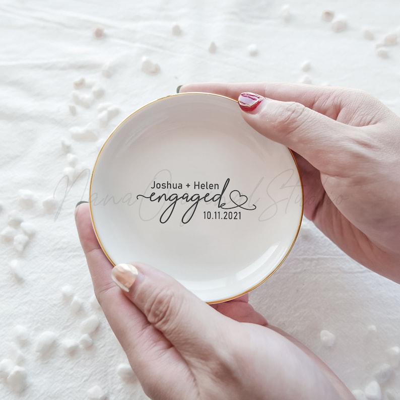 Engagement Heart Ring Dish, Custom Couple Name Jewelry Dish, Ring Holder Dish, Just Engaged Gift, Anniversary Gift _NND image 1