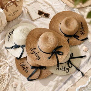 Personalized Beach Sun Hat, Bachelorette Gifs for Bridesmaid, Summer Wedding Party Faovrs, Beach Bach Gift, Girls Trips Gift