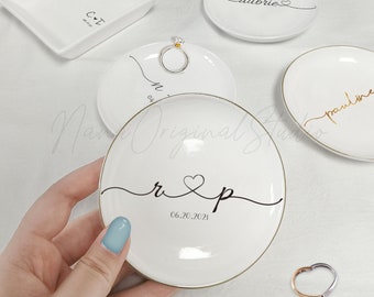 Ring Dish personnalisé pour le mariage, Boîte de bibelots de fiançailles, Porte-bijoux personnalisé, Cadeau de douche nuptiale, Cadeau de meilleure amie pour son _NND