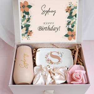 Minimalistische Geburtstagsgeschenkbox, Monogramm-Namensgeschenkbox, Geschenk für Mama, Besties Care Box, Weihnachtsgeschenkbox, glückliches Muttertagsgeschenk für Sie