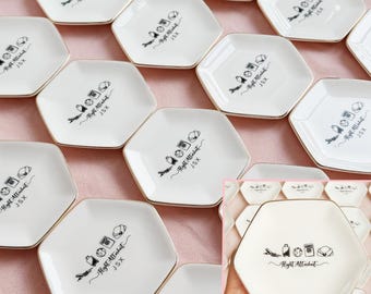 Schmuckschale für Flugbegleiter, Geburtstagsgeschenk für Piloten, personalisierte Schmuckschale, Reisegeschenk für Kabinenpersonal, personalisiertes Ringtablett im Flugzeugstil