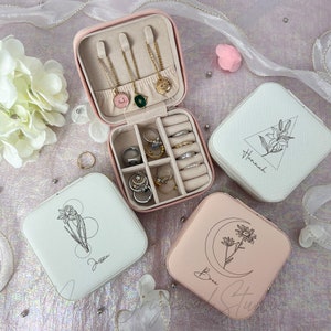 Personalized Birth Flower Jewelry Box, Travel Jewelry Case, Custom Name Trinket Box for Sister, Vacation Holiday Gift, Birthday Gift