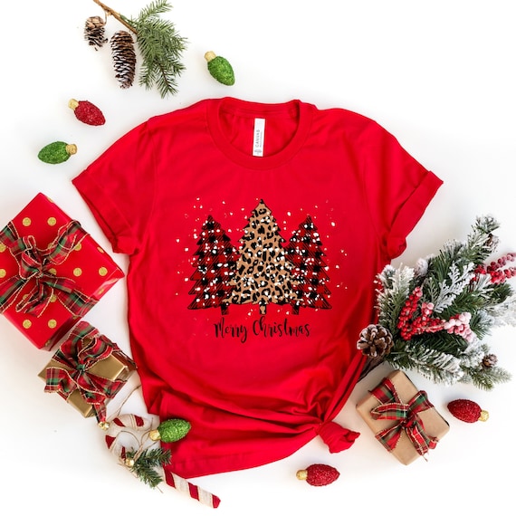 Three Gnomes In Leopard Printed Buffalo Plaid Christmas Gift T-Shirt Three Gnomes In Leopard Printed Buffalo Plaid Christmas Gift T-Shirt
