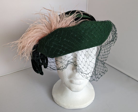 1970s Women's Vintage Wool Hat with Cord and Feat… - image 2
