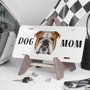 犬のママまたはパパのバニティプレート、犬好き、車のバニティプレート、ゴルフカーのナンバープレート、犬好きへのギフト、カスタマイズされたバニティプレート、あなたの犬を選んでください