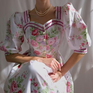 vintage floral dress puffy sleeves full length Laura Ashley style dress Victorian dress cotton prairie dress 1920