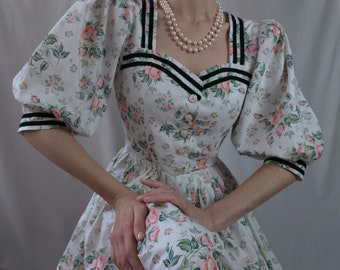 vintage floral dress puffy sleeves Victorian dress white flowers Laura Ashley style dress Austrian dress prairie dress cottage core