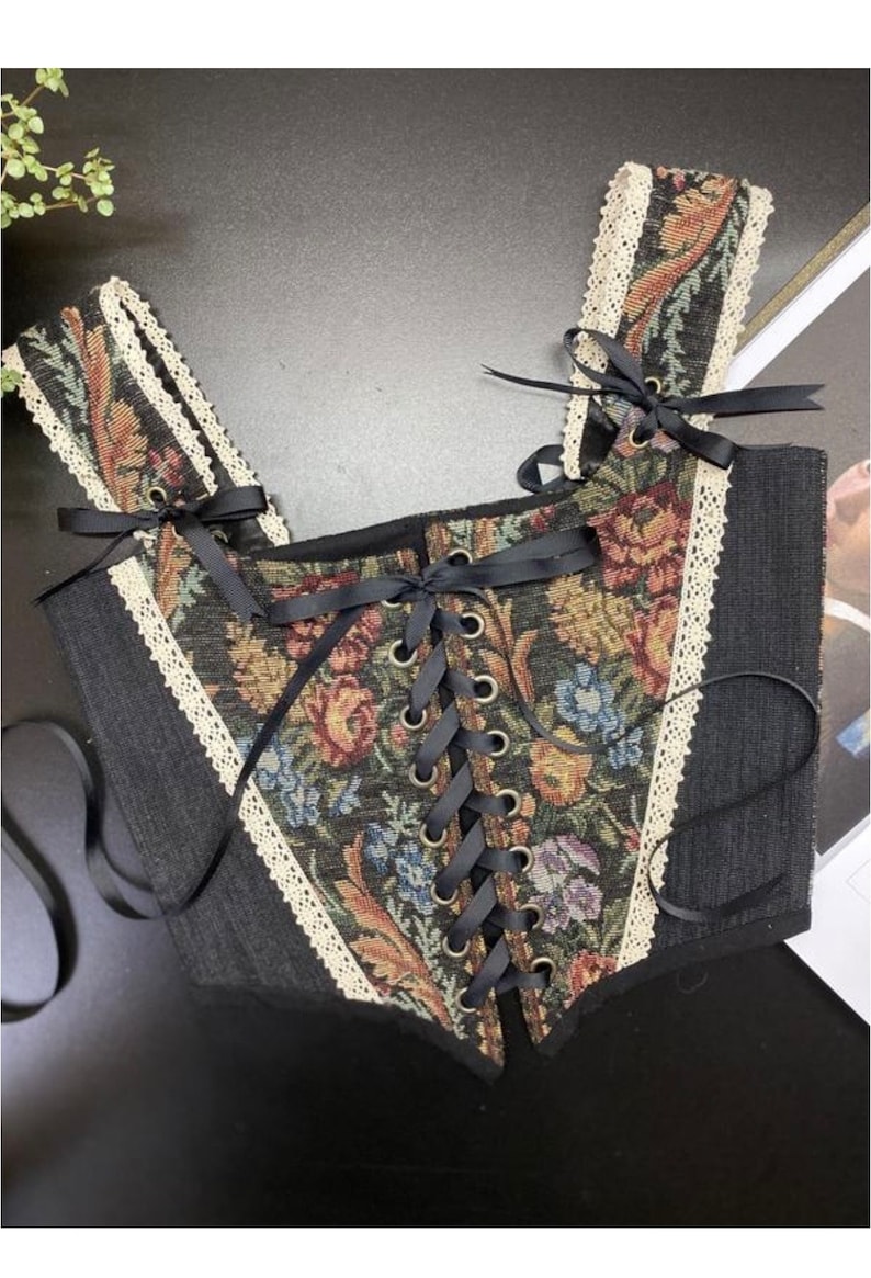 Vintage corset in Victorian style/Elisabeth Tudor corset/Edwardian corset floral overbust/renaissance corset black/floral corset lacing image 4