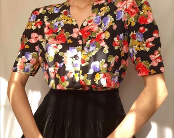 Vintage blouse floral pattern/retro blouse short sleeves/retro blouse haft sleeves/midnight pattern blouse