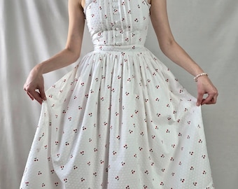 Hüttenkern Trägerkleid weiß gesticktes Kirschkleid Früchte Print Kleid knöchellang romantisches Kleid Retro Sommer Baumwollkleid Midi