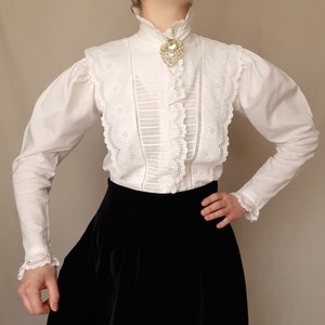 Vintag Blouse Puffy Sleeves White/victorian Blouse Lace Embroidered ...