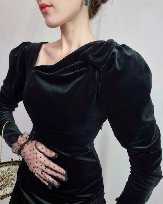 Vintage dress Laura Ashley velour 80s puffy sleev… - image 5