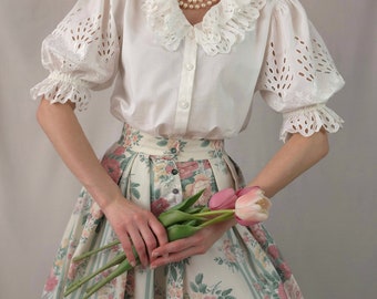 Vintage Austrian blouse puffy sleeves white/embroidered blouse white/dirndl blouse/Victorian style blouse