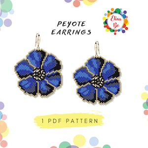 Könnte beinhalten: Ein Paar Peyote-Stitch-Ohrringe mit einem blauen Blumenmuster mit schwarzen und goldenen Akzenten. Die Ohrringe sind mit "Peyote Earrings" und "1 PDF Pattern" beschriftet.