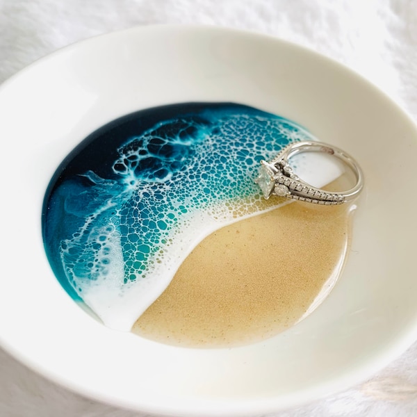 Plato para anillos con diseño oceánico [Cerámica] Regalo de compromiso personalizado para bodas en la playa