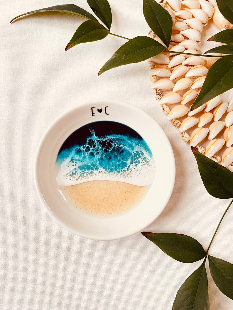 Ocean Ring Dish CeramicPERSONALIZED Engagement Gift Trinket dish Unique Handmade gift Beach Epoxy Resin Wedding Gift Blue Christmas Gift zdjęcie 6