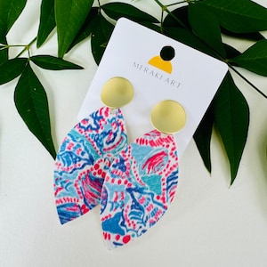 Blue and Pink Ocean Design Faux Leather Earrings Lightweight Earrings Round Earrings Dangle Bridesmaid Earrings Gifts for Her Birthday