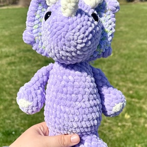 Triceratops, crochet triceratops, crochet dinosaur, stuffed plush crochet dinosaur