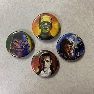Universal Film Monster 1,25&quot; (32mm) Pin oder Magnet Set (Frankenstein, Dracula, Werwolf, Kreatur aus der schwarzen Lagune)