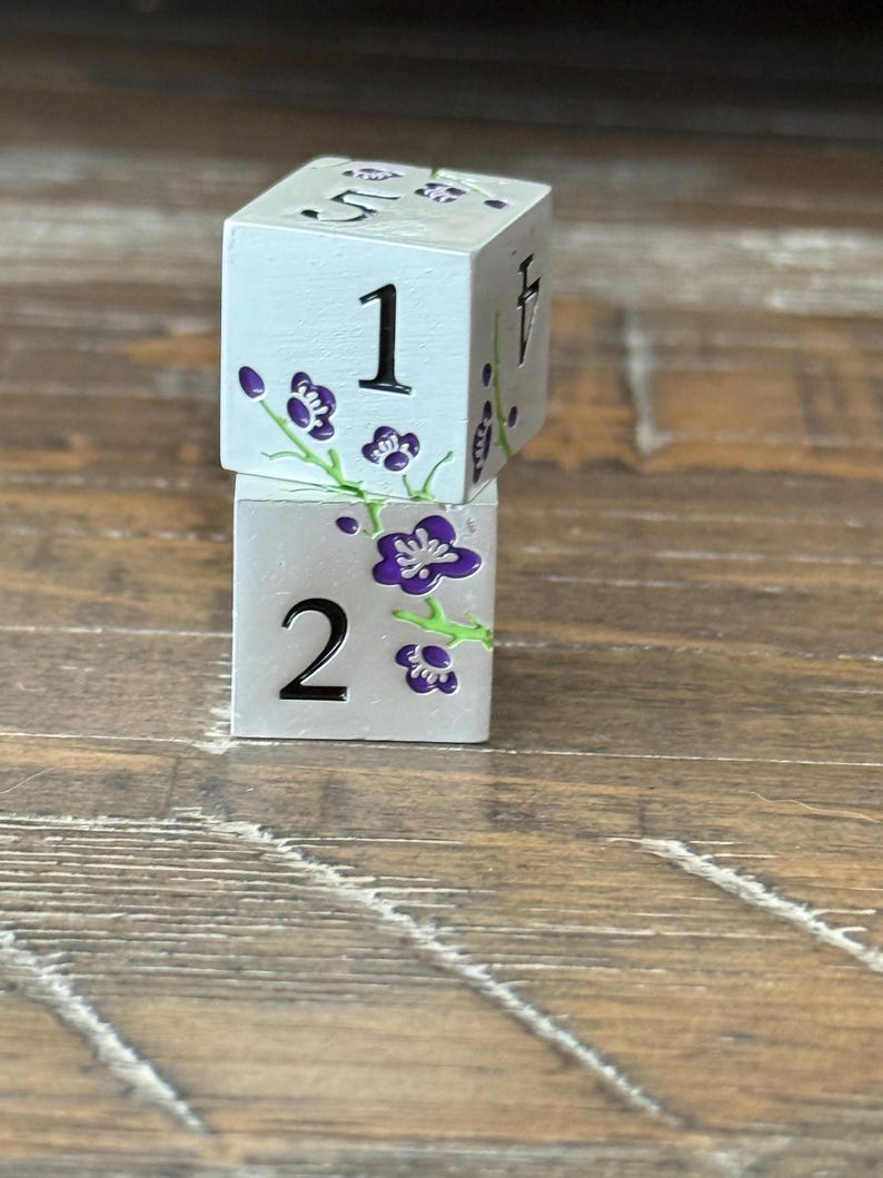 Mahjong pair of Flower Dice in organza bag. silver and purple