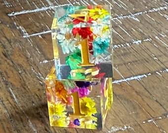 clear flower Mahjong resin dice. Set of two. No two will be the same. Custom made!