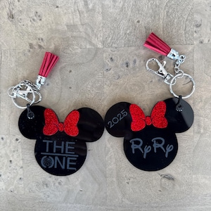 The One Engraved, personalized bag tag. Your team colors, can also do Summit, Quest, D2, Summit bound etc. 2 sided