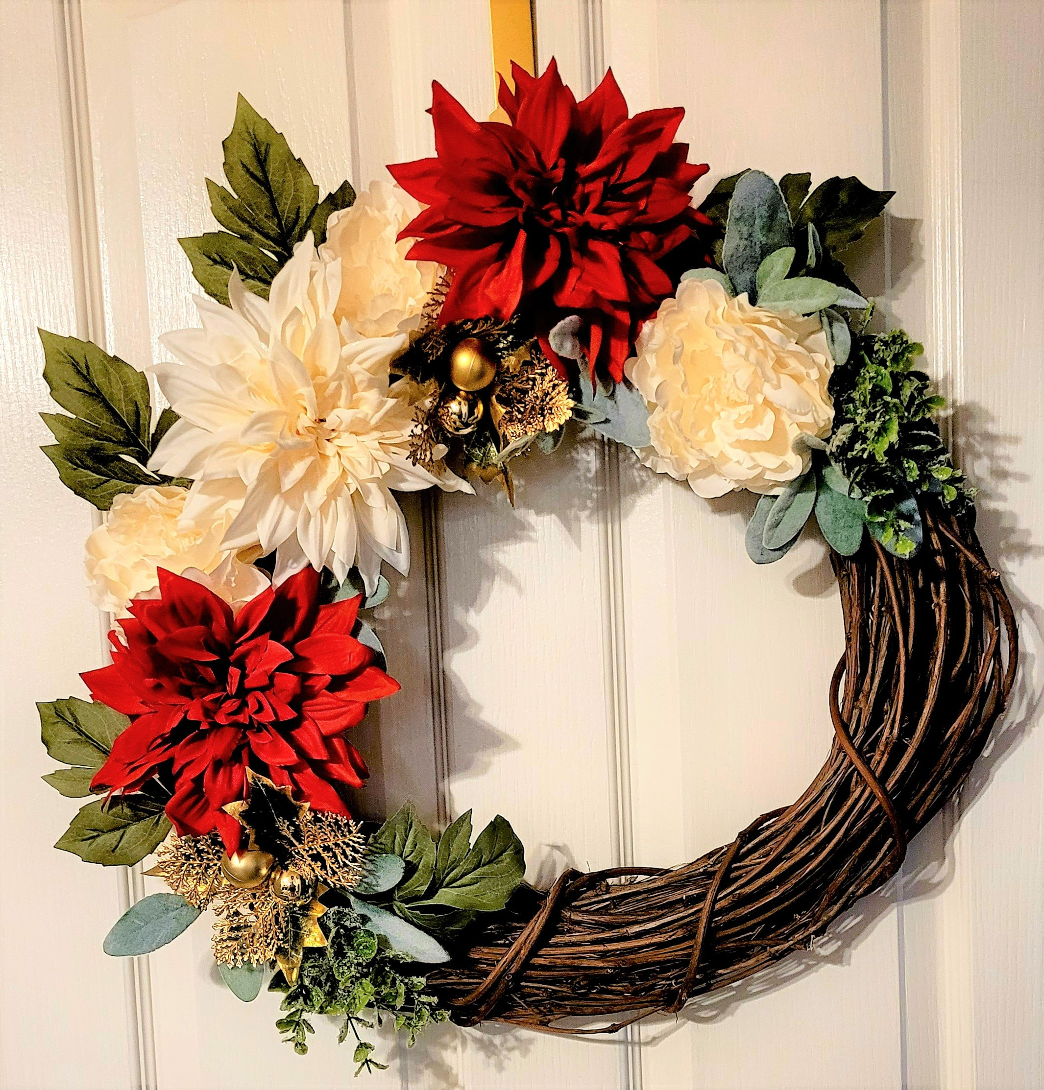 Christmas Red and White Poinsettias on Grapevine Wreath With Gold ...