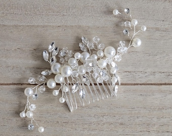 Bridal hair comb, silver hair accessory, wedding hair accessory, silver bridal comb, silver bridal headpiece, bridal jewelry