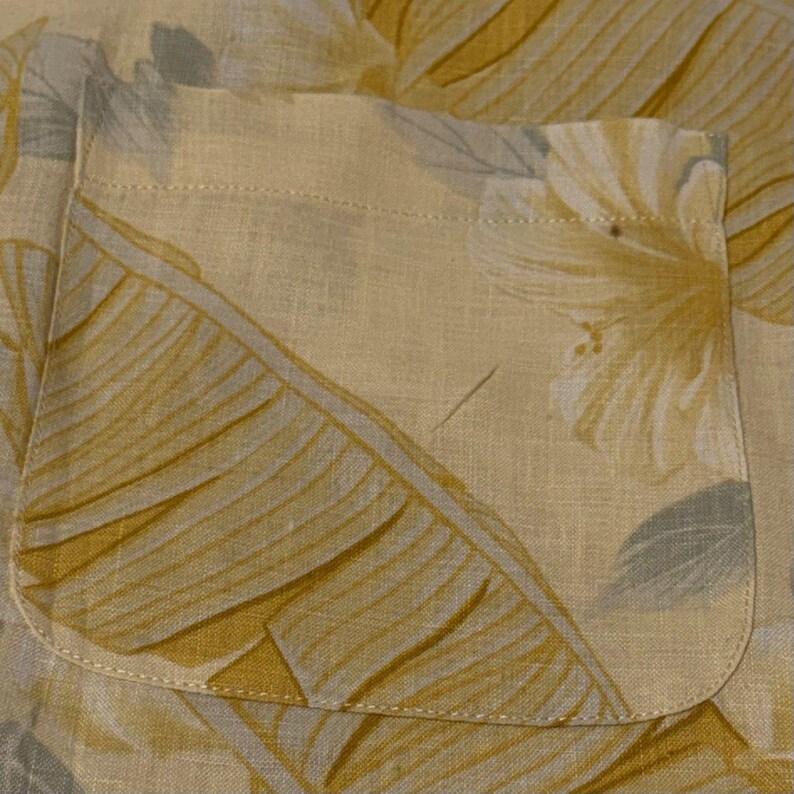 Vintage Tommy Bahama Linen Hawaiian Shirt Mens S Banana Leaf Resort Camp EUC image 8
