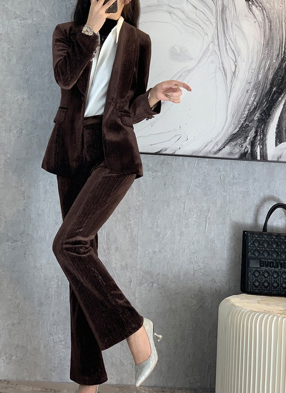 Dark 2024 green pantsuit