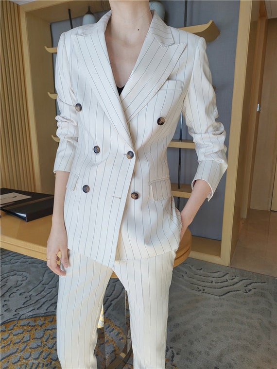 1,971 Pinstripe Suit For Women Stock Photos, High-Res Pictures, and Images  - Getty Images