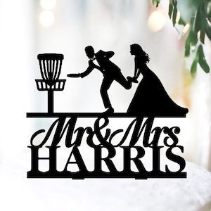 Frisbee Golf Wedding Cake Topper, Bride and Groom Disc Golfing Personalized Acrylic cake topper for wedding, disk golf and target