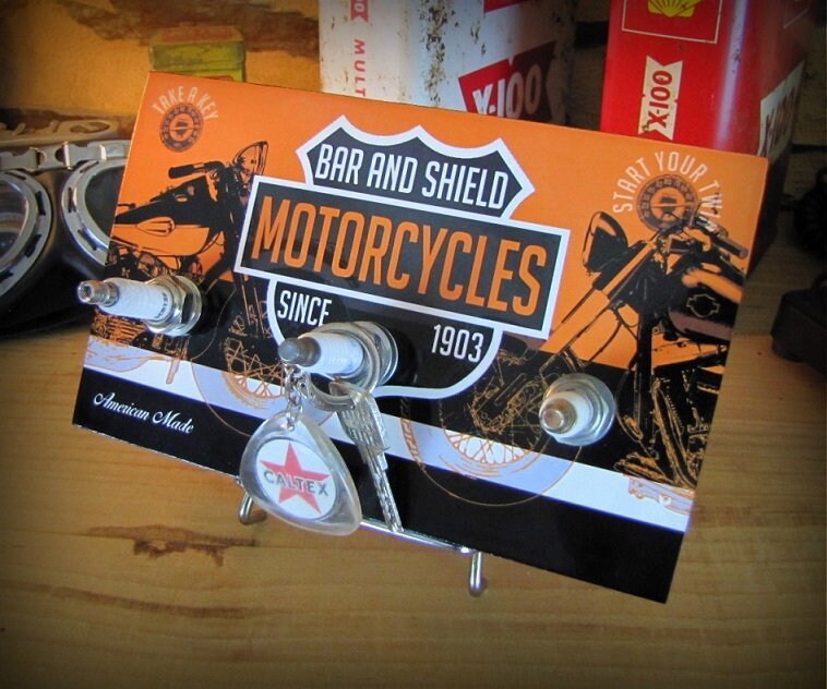 Accroche Clés Mural 3 Bougies American Motorcycles Bar & Shield Vtwin Déco Garage Vintage Pour Biker