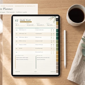 Könnte beinhalten: Ein digitales Tablet mit einer Studentenplaner-Oberfläche, die einen wöchentlichen Lernplan, Aufgabenlisten und Kontrollkästchen anzeigt. Der Bildschirm enthält Text wie 'Student Planner', 'Study Week' und verschiedene akademische Notizen.