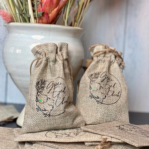 Amazon.com: Jute Drawstring Bags for Wedding Party Favor, Jewelry Pouch,  Gifts (4.5x7 in, 24 Pack) : Health & Household