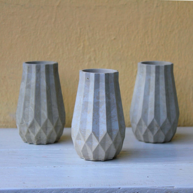 Betonvase für Trockenblumen kleine Vase aus Beton grau image 9