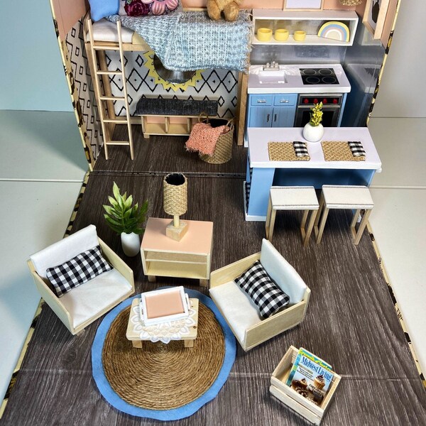 Travel dollhouse
