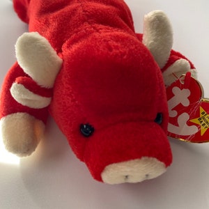 1995 Snort TY beanie baby, Style 4002,Error tag image 1