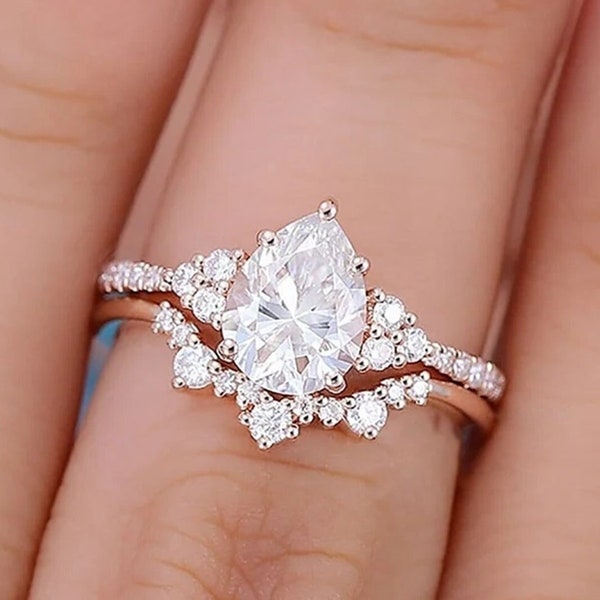 Pear Cut Moissanite Engagement Ring Set Unique Rose Gold Engagement Ring Vintage Curved Diamond Wedding Bridal Anniversary Gift For Women