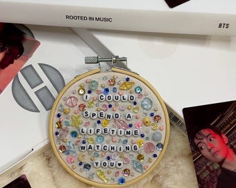 Decoración de regalo con cuentas inspirada en BTS Swim / Recuerdo de concierto