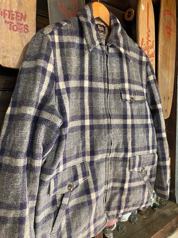 Vintage 1950's Woolrich Wool Flannel Jacket in Gr… - image 2