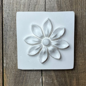 Bloemhoofd, gipsplaat, gipsafgietsel, kunst aan de muur, tegel, decoratieve tegel, cadeau, cottage, natuur