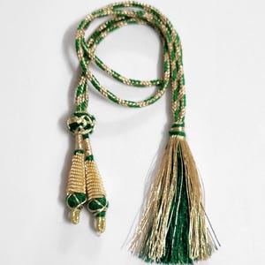 Verstellbare handgefertigte grüne indische Halskette Kordel | Länge 33 cm | Zari Dori (10 Teile)