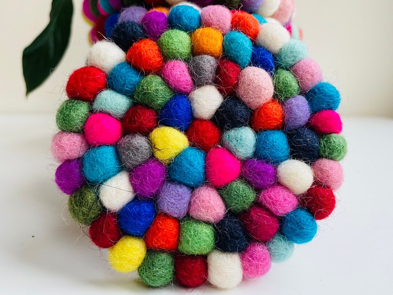 Nepal Handmade Rainbow Wool Felt Ball Mat Coaster Trivets Handmade Home Decor table mat colourful 10CM/ 20CM in Diameter Gifts UK SELLER image 10