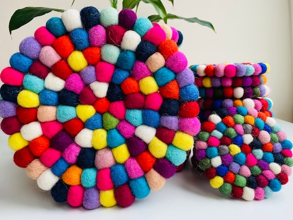 Nepal Handmade Rainbow Wool Felt Ball Mat Coaster Trivets Handmade Home Decor table mat colourful 10CM/ 20CM in Diameter Gifts UK SELLER